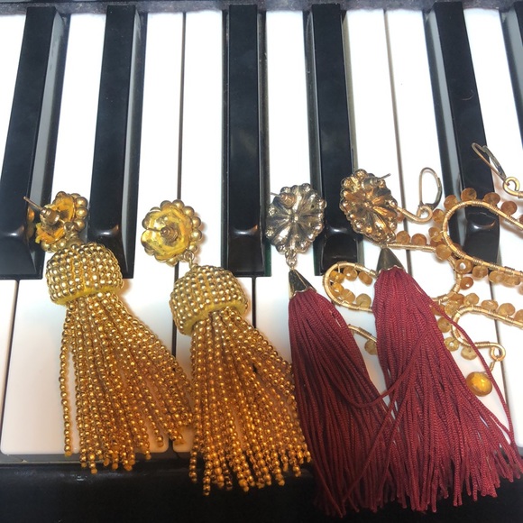 Three pairs of vintage large dangle earrings - Picture 8 of 8